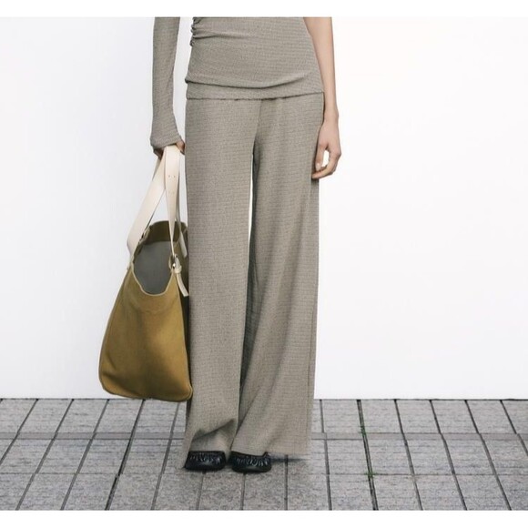 ZARA Wide Leg Knit Pants Size Medium Beige Blogger Fav Sweater Trouser Pull On - Picture 2 of 10